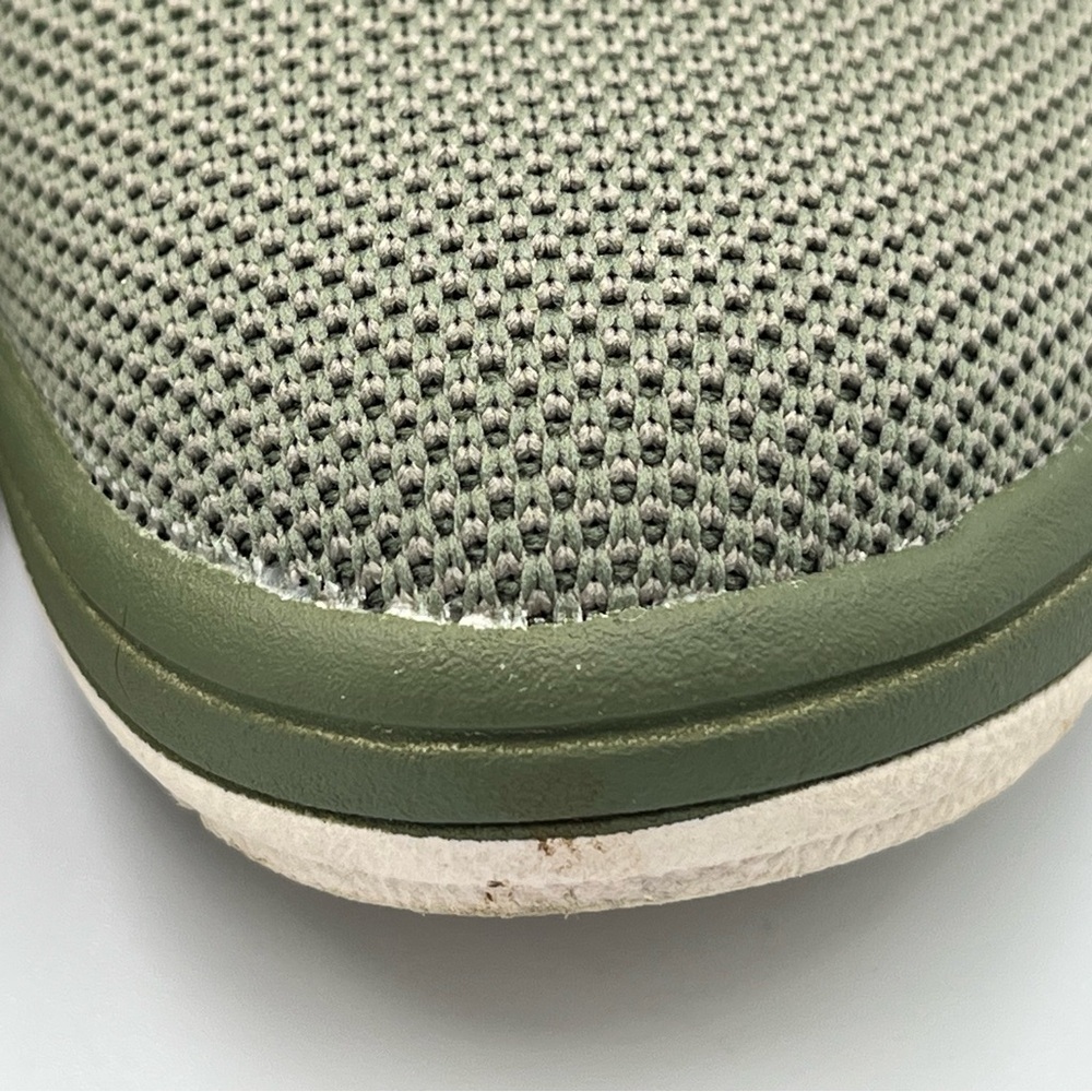 Vionic Army Green Wedge Size 9 - Picture 5 of 16